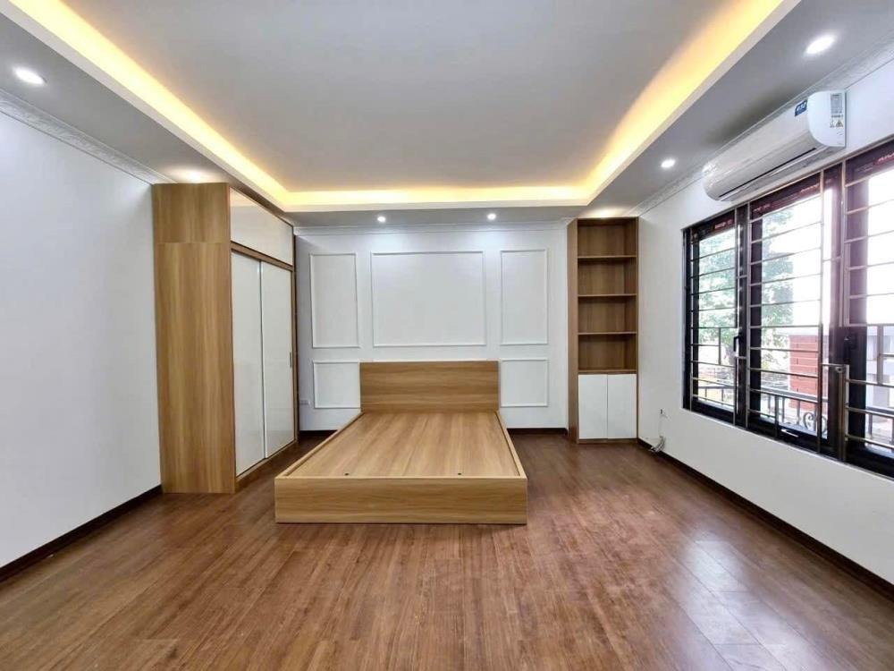 Bán nhà phố Ngô Quyền, Hà Đông - 4T, Giá 13 tỷ - Vị trí đẹp, Giao thông thuận tiện