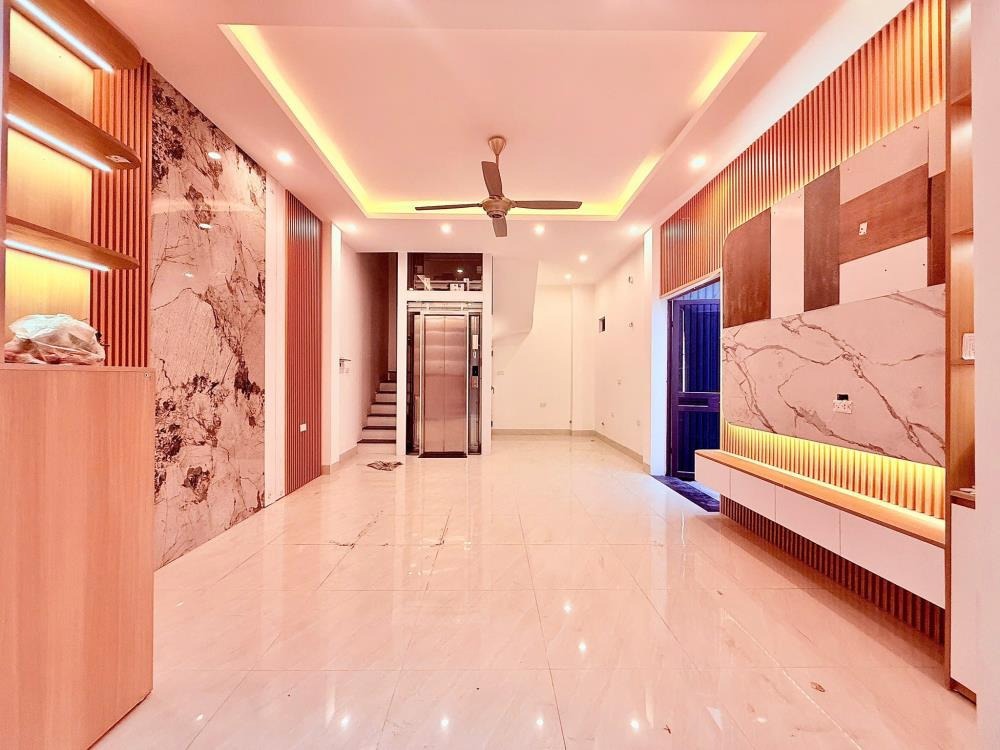 Vạn Phúc Hà Đông: 5 Tầng, Thang Máy, 50m2, Giá 7 Tỷ - Gần Oto