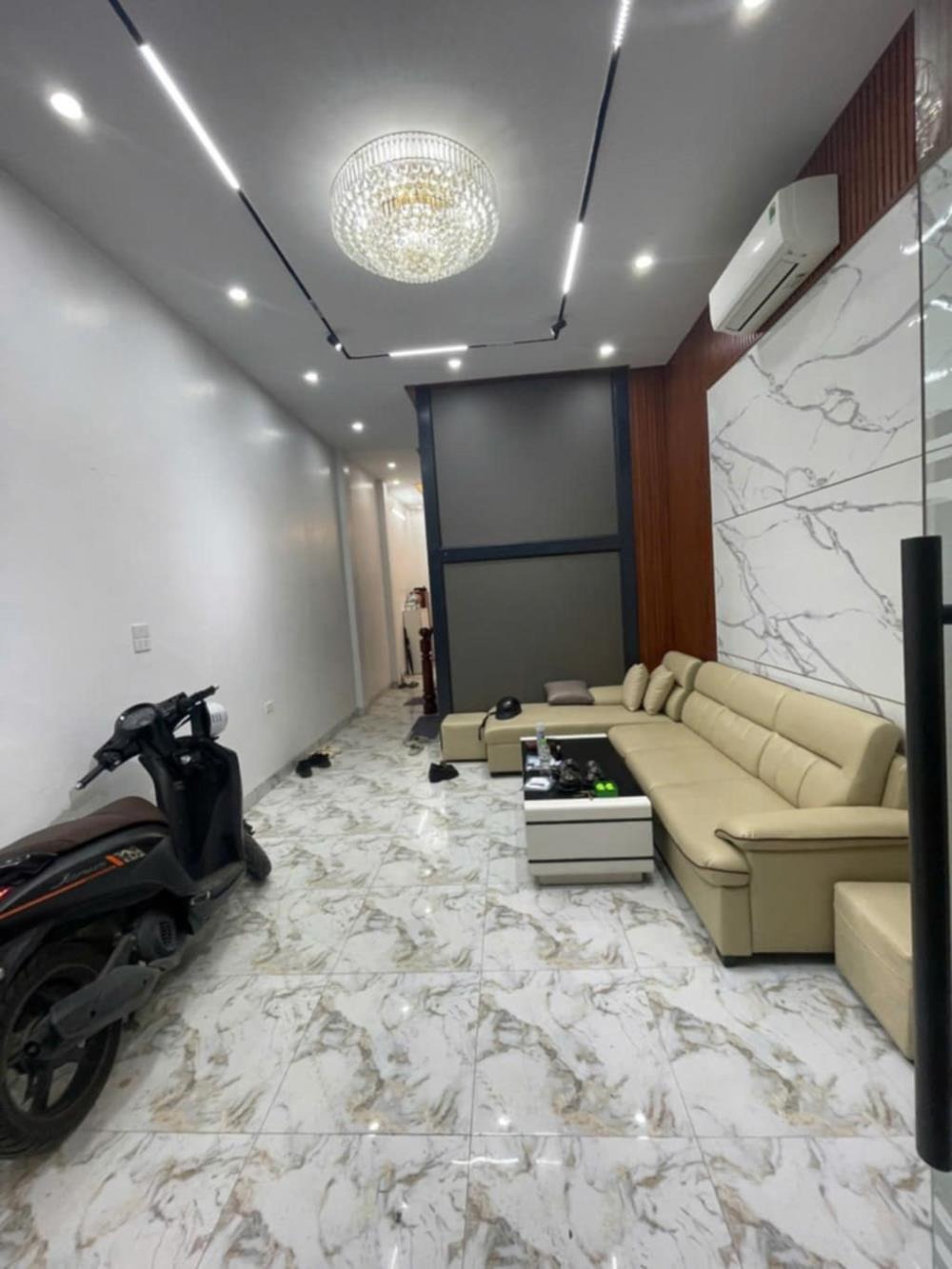 Bán nhà đẹp phố Đào Tấn - 6 tầng thang máy - Giá Tốt