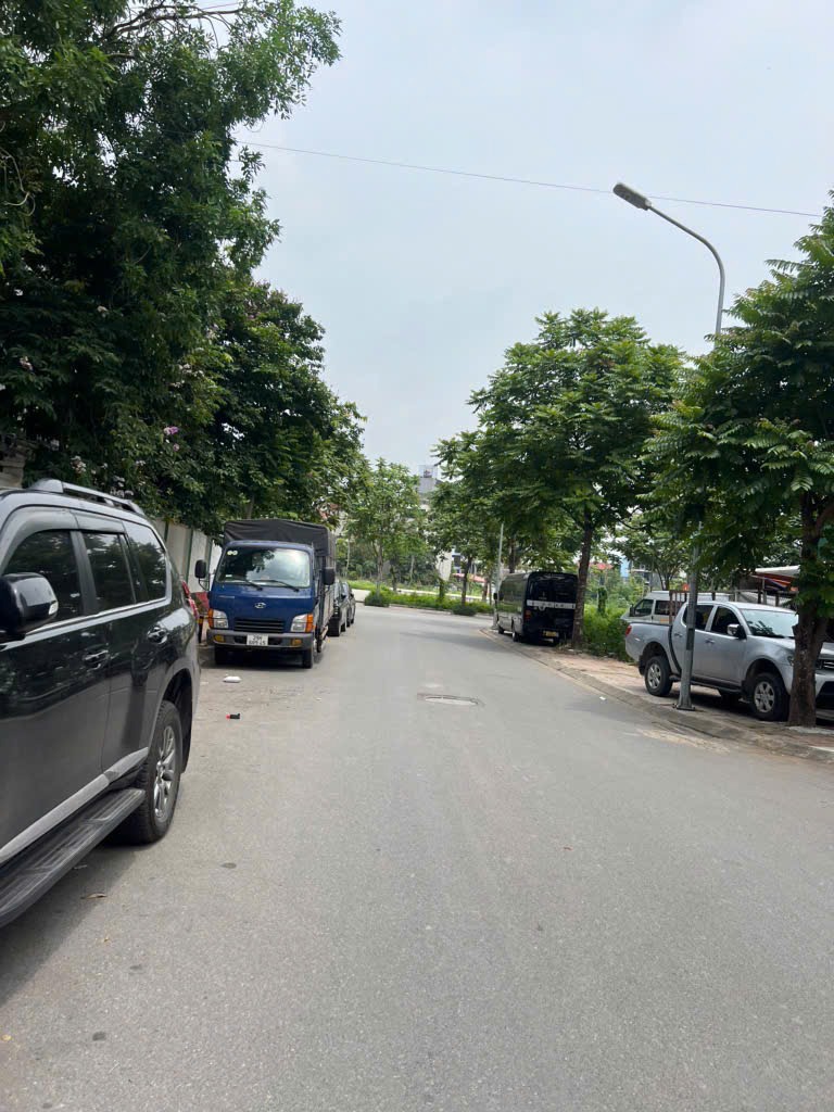 Bán Đất Lô Góc Trần Đăng Khoa, Long Biên - 90m² - Ô Tô Tránh - Giá 30.6 Tỷ