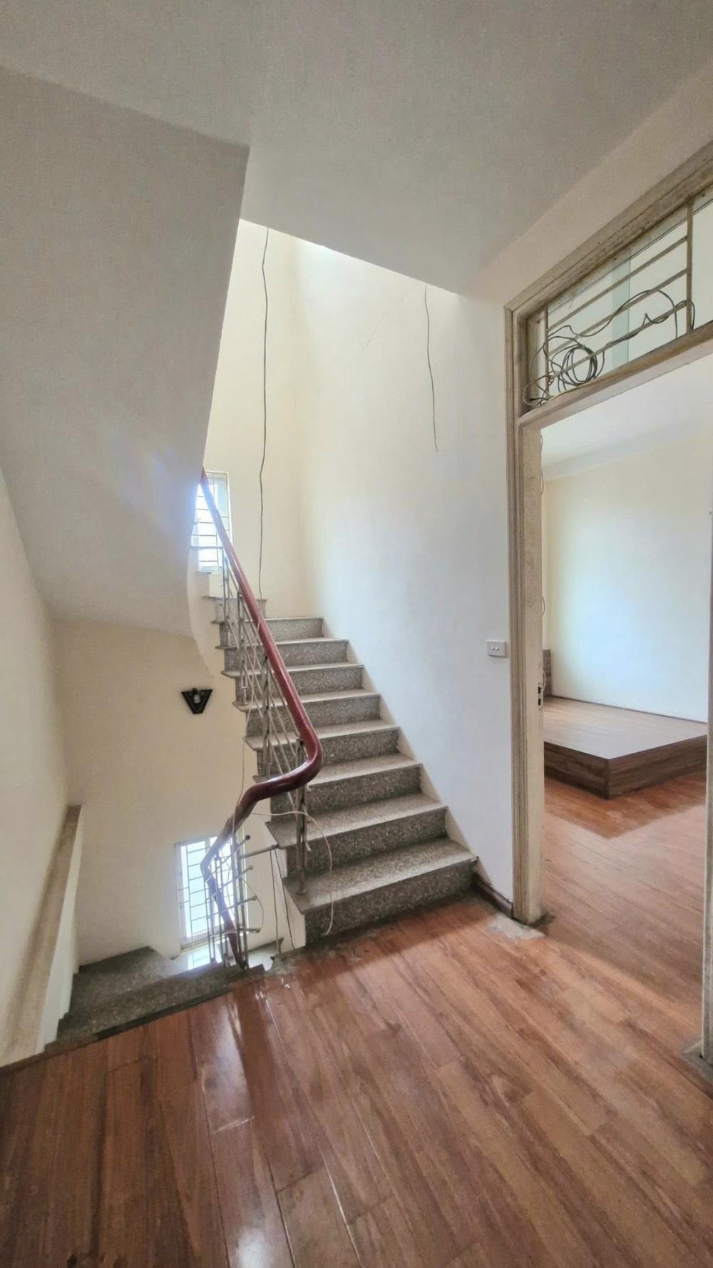 Bán Nhà Ngõ Ô Tô Trương Định, Hoàng Mai - Sổ Đỏ Nở Hậu, Giá 8.55 Tỷ
