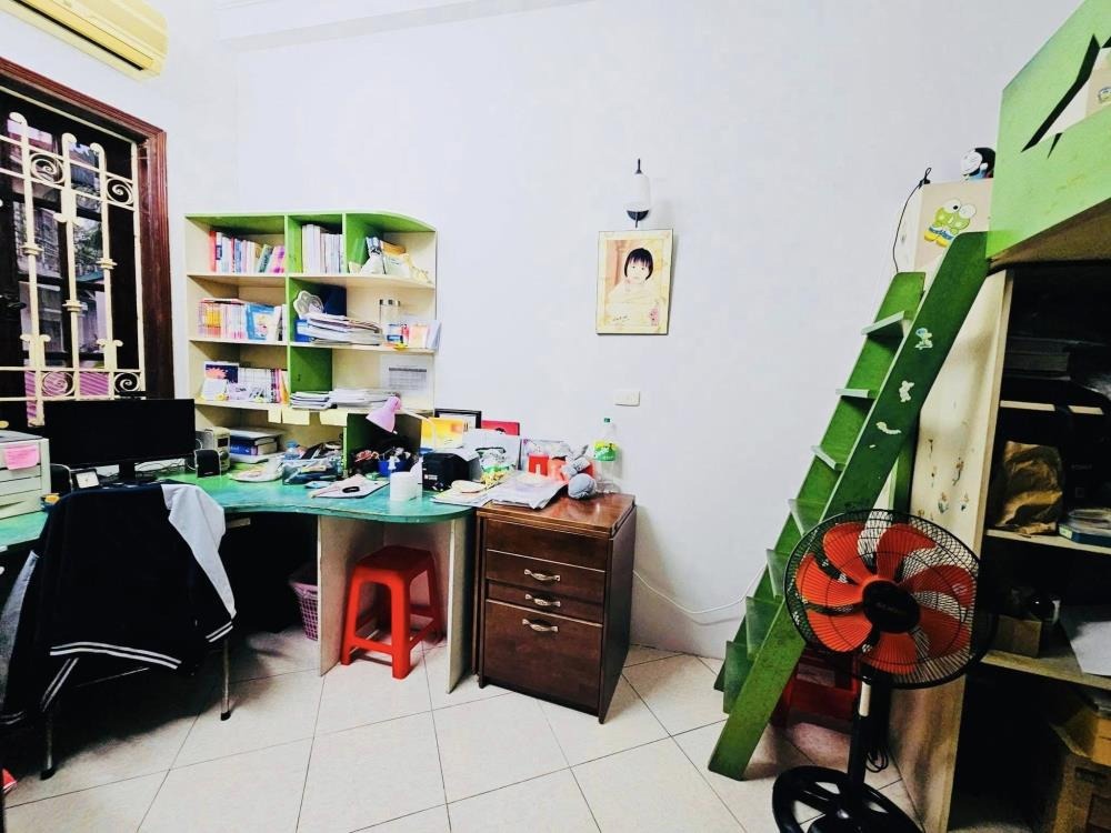 Nhà Khâm Thiên 47m2, 5 Tầng, Lô Góc 2 Mặt Thoáng, Giá 8+ Tỷ