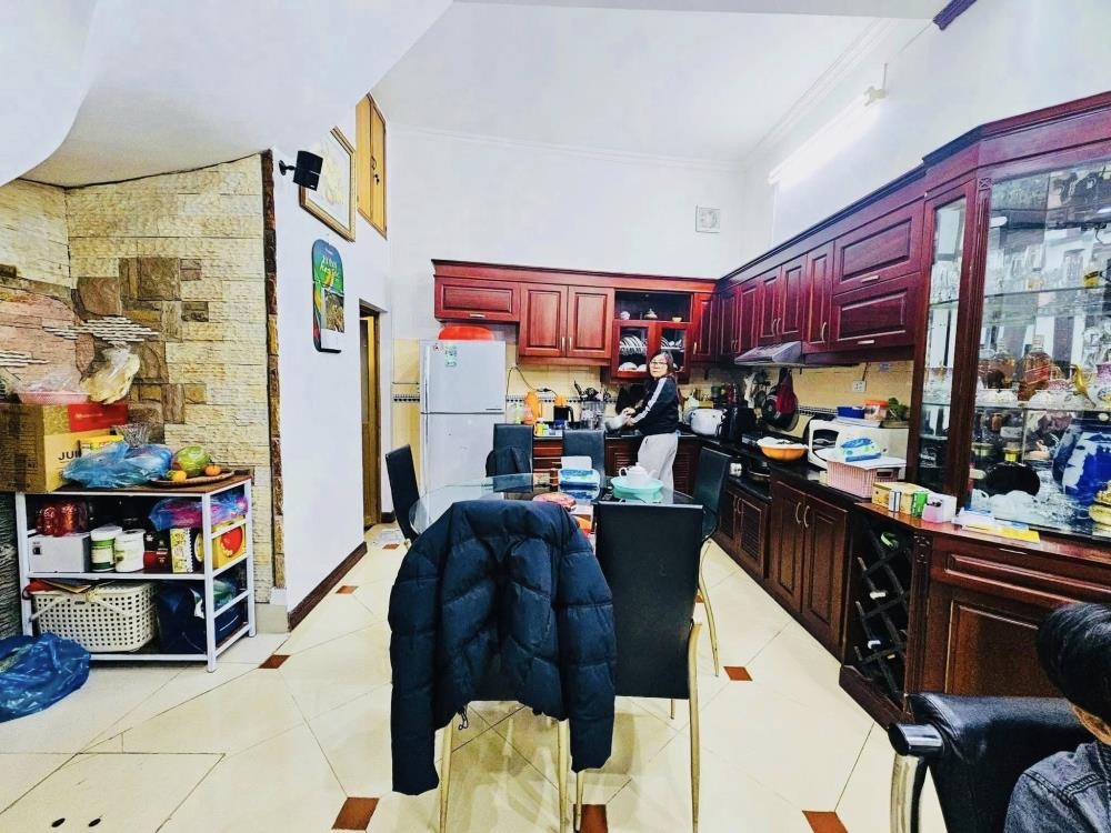 Nhà Khâm Thiên 47m2, 5 Tầng, Lô Góc 2 Mặt Thoáng, Giá 8+ Tỷ