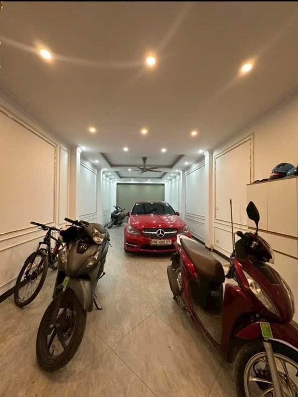 Bán nhà Lĩnh Nam 66m² - 4m Mặt Tiền - Thang Máy, Ô Tô Vào Nhà