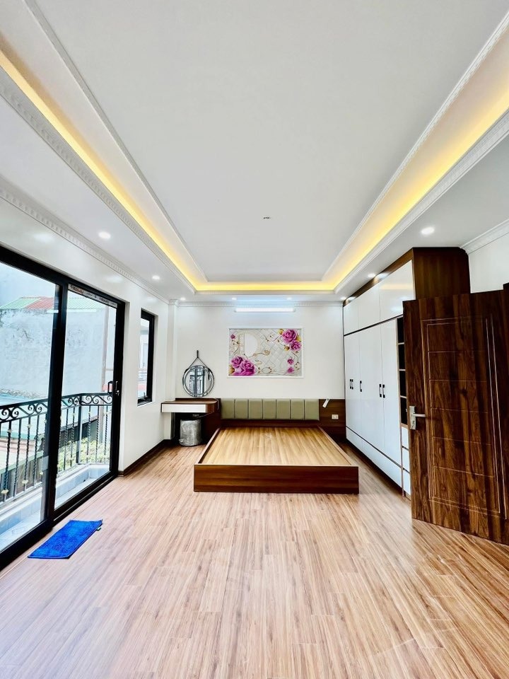Bán nhà Tam Trinh - Ô tô vào cửa - 68m2 - 2 mặt thoáng