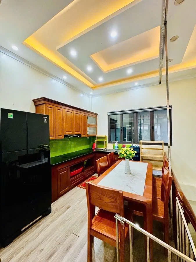Phân Lô Hoàng Mai 42m2 x 5 Tầng, Mặt Tiền 4.5m - Kinh Doanh Đỉnh Cao