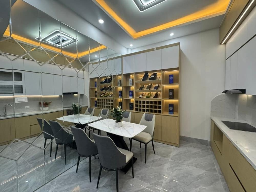 Nhà Khuân Hạ - Thanh Xuân: 47m2, 5 Tầng, Kinh Doanh Đỉnh, Giá 14.93 tỷ