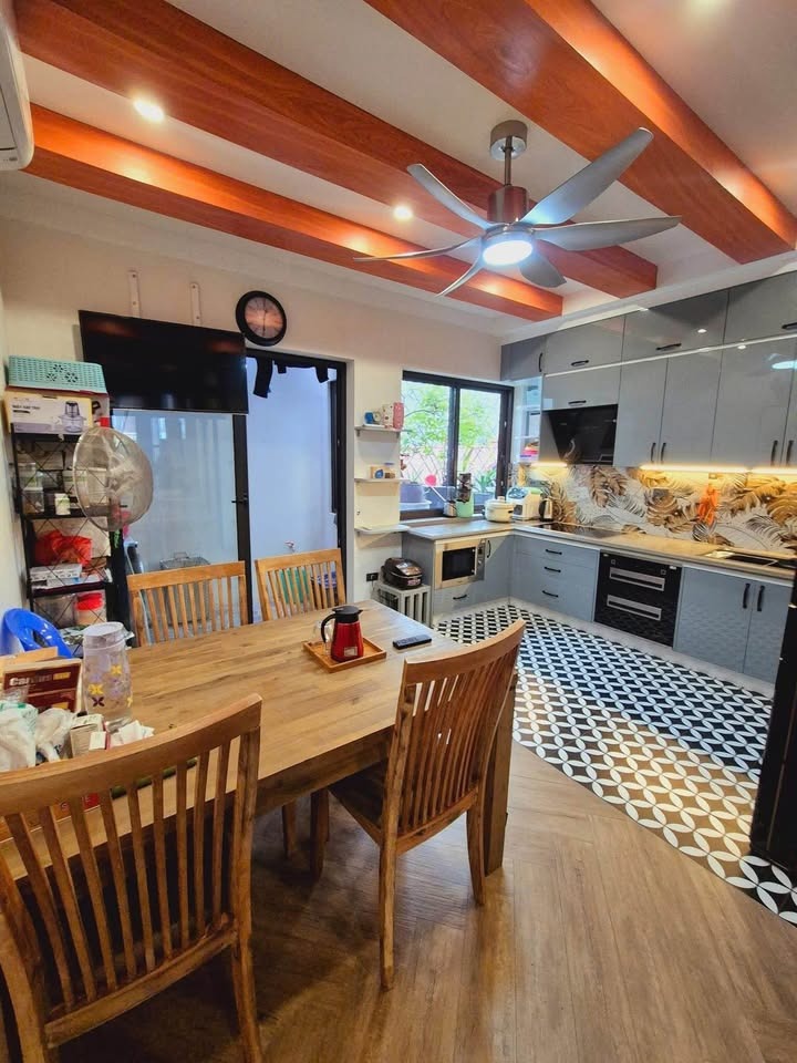 Bán nhà phố Mễ Trì Thượng giá 7 tỷ - Phân lô, Ô tô, 40m2