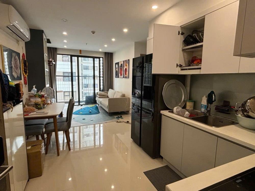 Căn 2 Ngủ Sáng Full Nội Thất VinHomes Smart City - View Đẹp, Giá Tốt