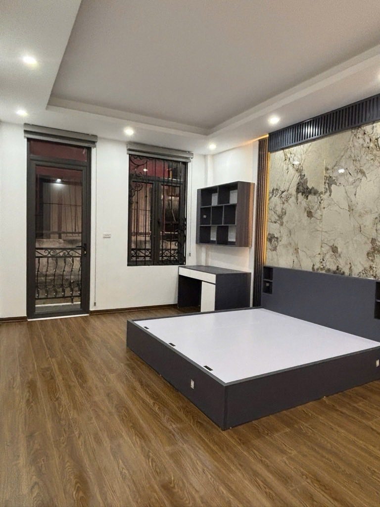 Giải phóng - Nhà mới đẹp, full nội thất, gần Kinh Tế Quốc Dân