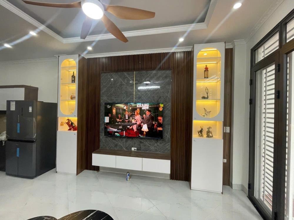 Bán nhà đẹp ngõ rộng, ô tô vào cửa, lô góc - 33m5 x 7 tầng, 7.35 tỷ