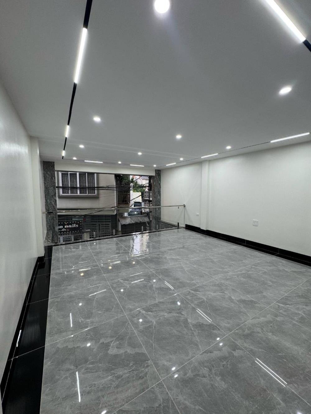 Đền Lừ - Phân Lô - Xây Mới - Thang Máy - Gara Ô Tô - Vị trí VIP