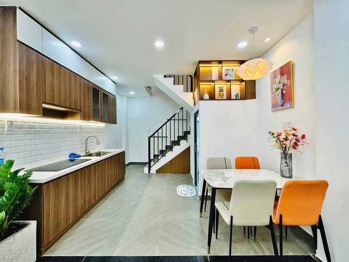 🏡 Nhà Bán Phú Đô, Nam Từ Liêm - 10 Tỷ, 60m², Vị Trí Đắc Địa