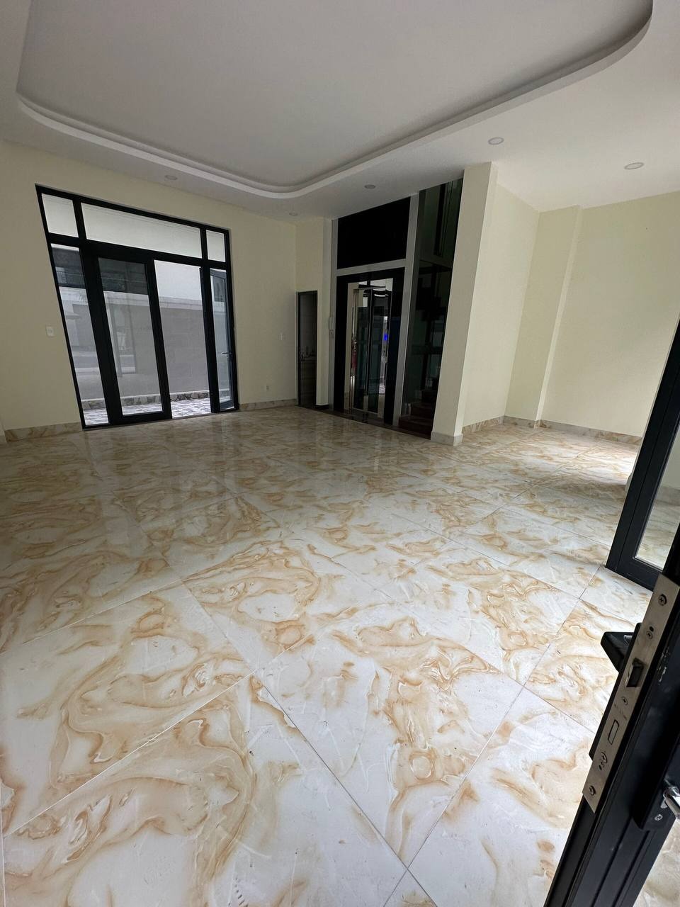 Cho thuê nhà phố VinHomes Grand Park, gần trường học - 28 triệu/tháng
