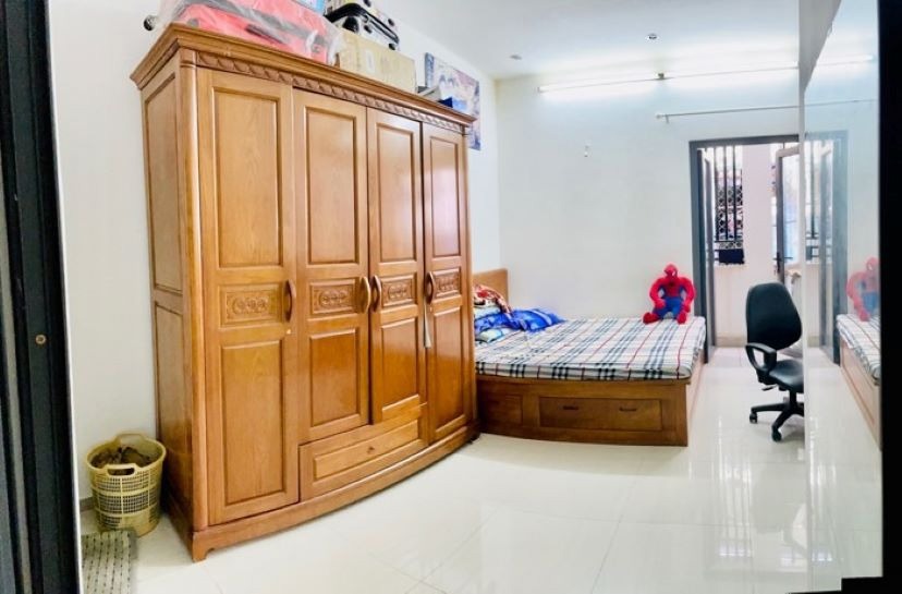 Nhà 2 Tầng Tân Sơn Nhì - Giá 6.3 Tỷ - Vị Trí Đẹp, Tiềm Năng