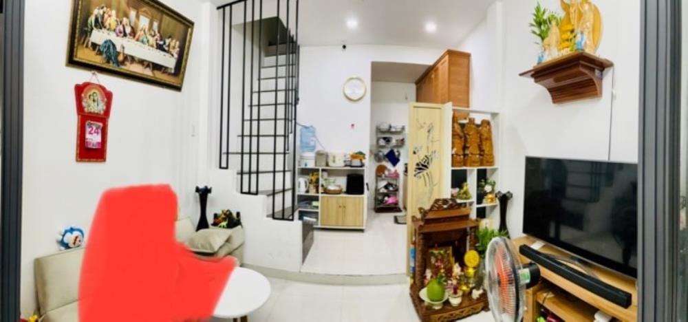 Nhà 2 Tầng Tân Sơn Nhì - Giá 6.3 Tỷ - Vị Trí Đẹp, Tiềm Năng