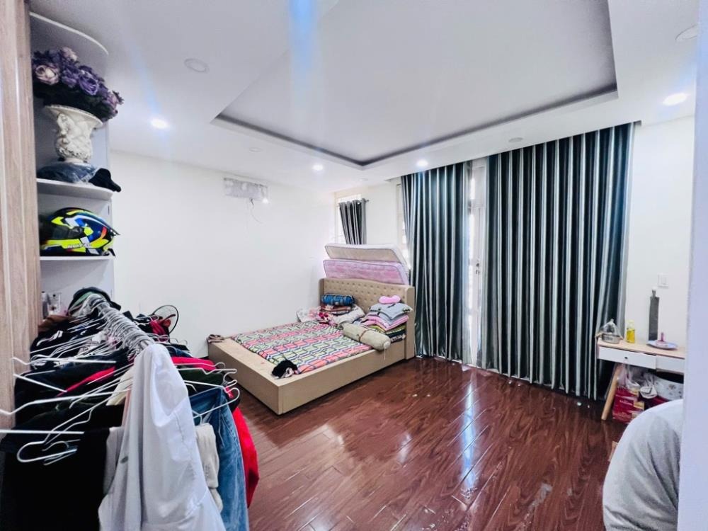 Bán nhà mặt tiền Trần Văn Quang, Tân Bình - 110m² - 4 Tầng - Giá 12.5 Tỷ