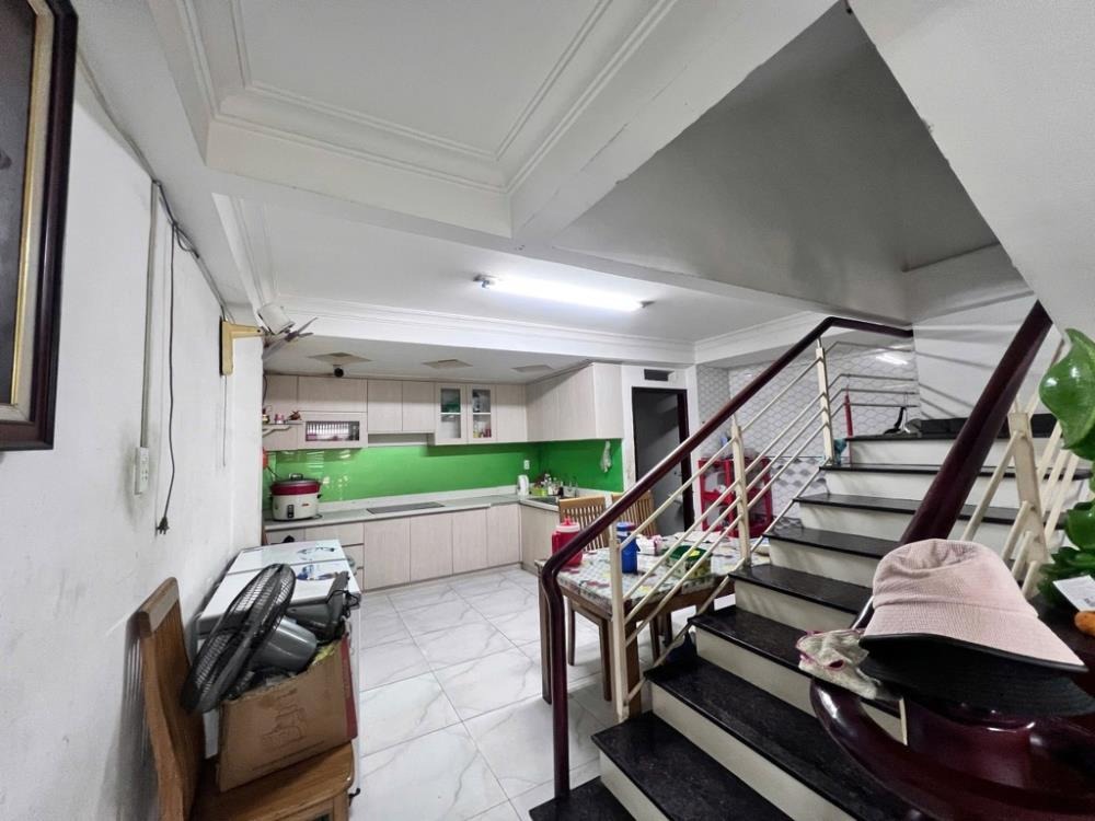Bán nhà mặt tiền Trần Văn Quang, Tân Bình - 110m² - 4 Tầng - Giá 12.5 Tỷ