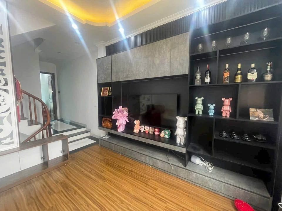Nhà Mặt Phố Phan Đình Giót - La Khê: Kinh Doanh - Ở - Giá 8.6 tỷ