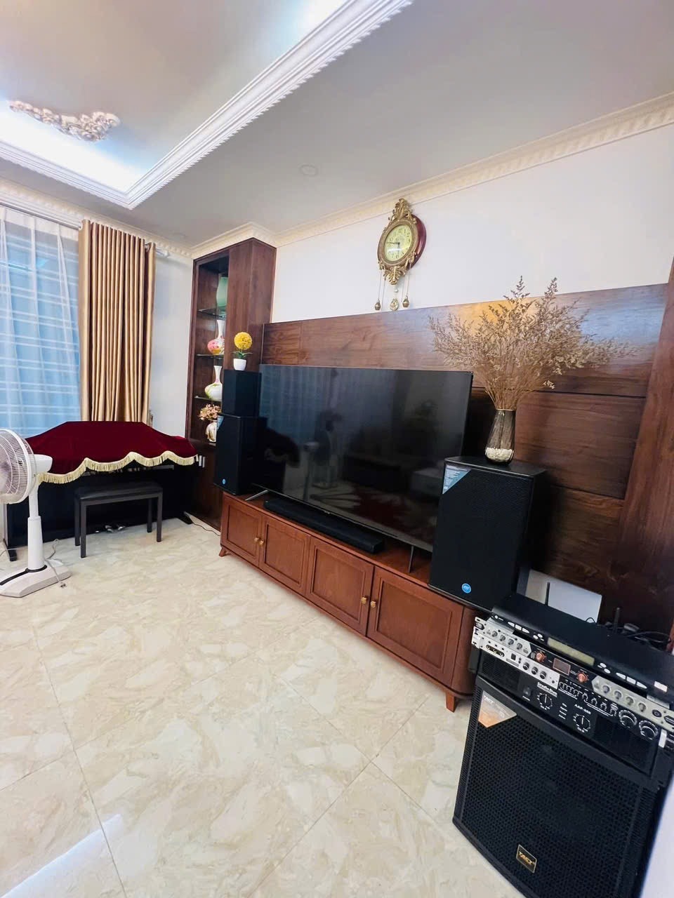 Căn Nhà Phố Kon Tum - Phân Lô VIP - Ô Tô Tránh - Giá 26.8 Tỷ