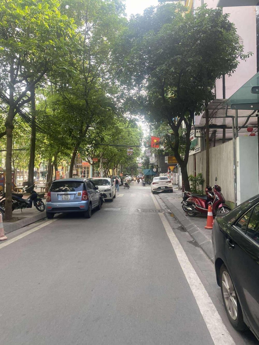 Căn Nhà Phố Kon Tum - Phân Lô VIP - Ô Tô Tránh - Giá 26.8 Tỷ