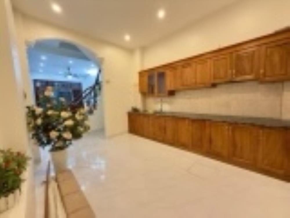 Văn Quán Hà Đông: Nhà 5 Tầng, 40m2, Full Nội Thất, Đỗ Ô Tô, Gần Đại Học