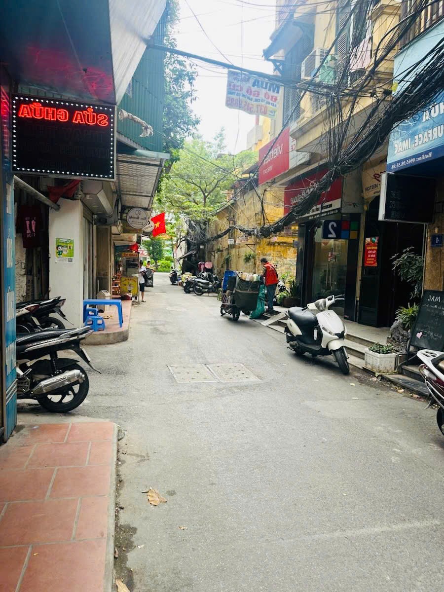 Bán nhà Thái Hà - 59m2, 3 Tầng, MT 3.3m - Giá 1x Tỷ