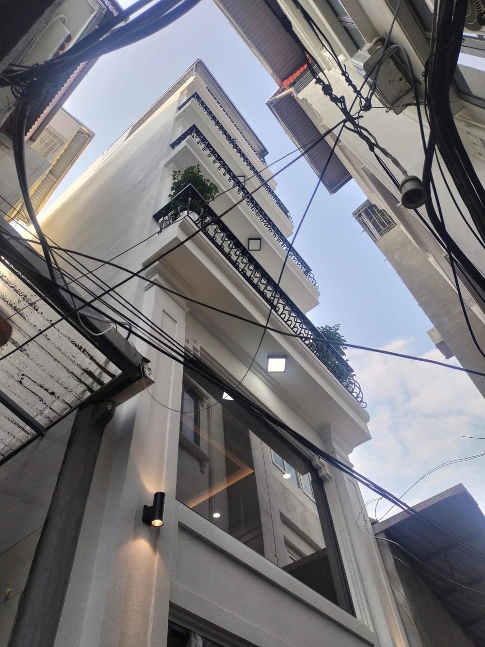 Nhà Lô Góc 6 Tầng Hà Đông - Full Nội Thất - Ô Tô Đỗ Cửa - Giá Tốt