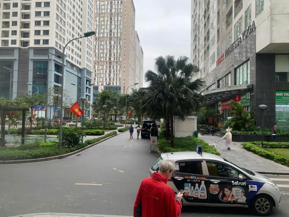 Bán Căn Hộ Ngoại Giao Đoàn 130m² - 3PN, View Đẹp, Full Nội Thất