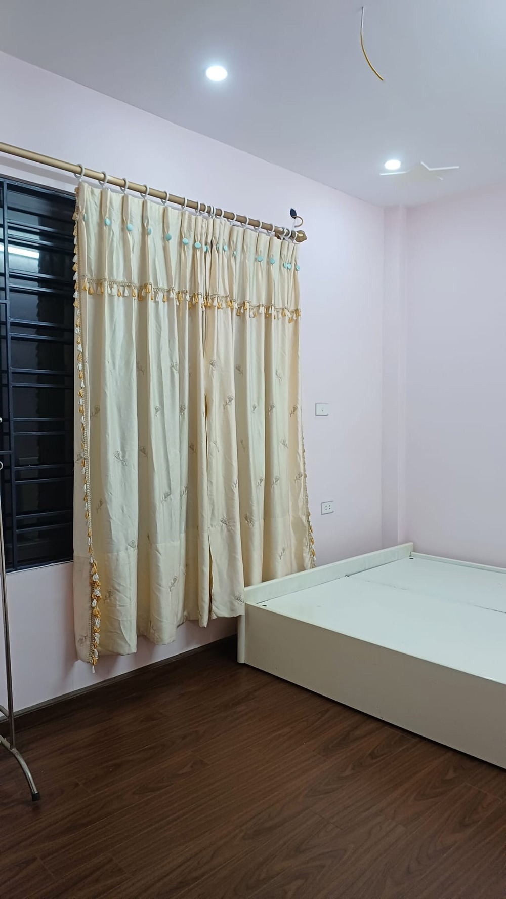 Nhà Mới 5 Tầng Full Nội Thất, Mặt Phố Hưng Hà Đông - Ô Tô Đỗ Cửa