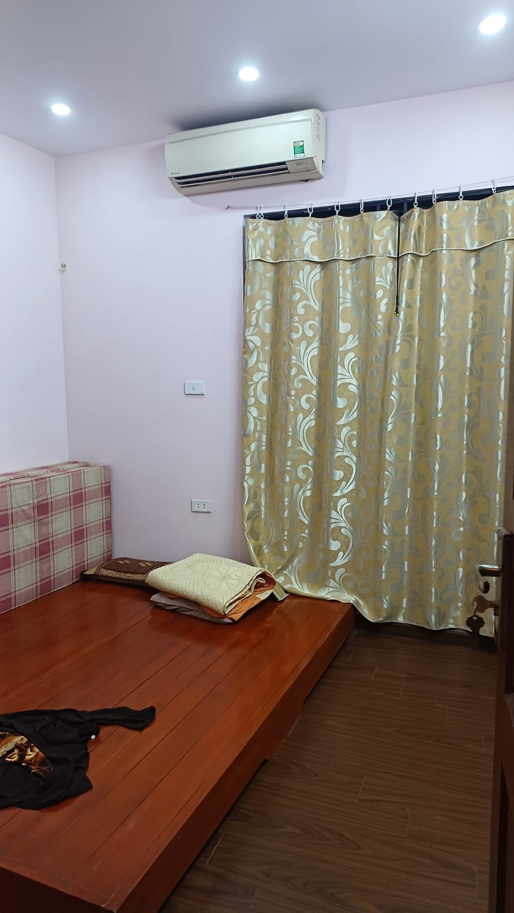 Nhà Mới 5 Tầng Full Nội Thất, Mặt Phố Hưng Hà Đông - Ô Tô Đỗ Cửa