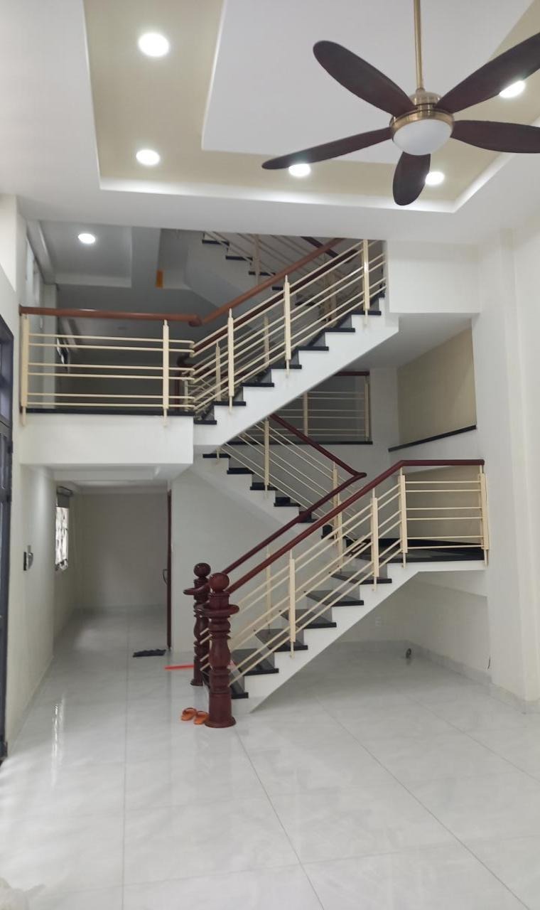 Nhà Mặt Tiền Lô Góc 4 Tầng - Thạnh Xuân 21, Quận 12 - 83m2, Giá 1x Tỷ