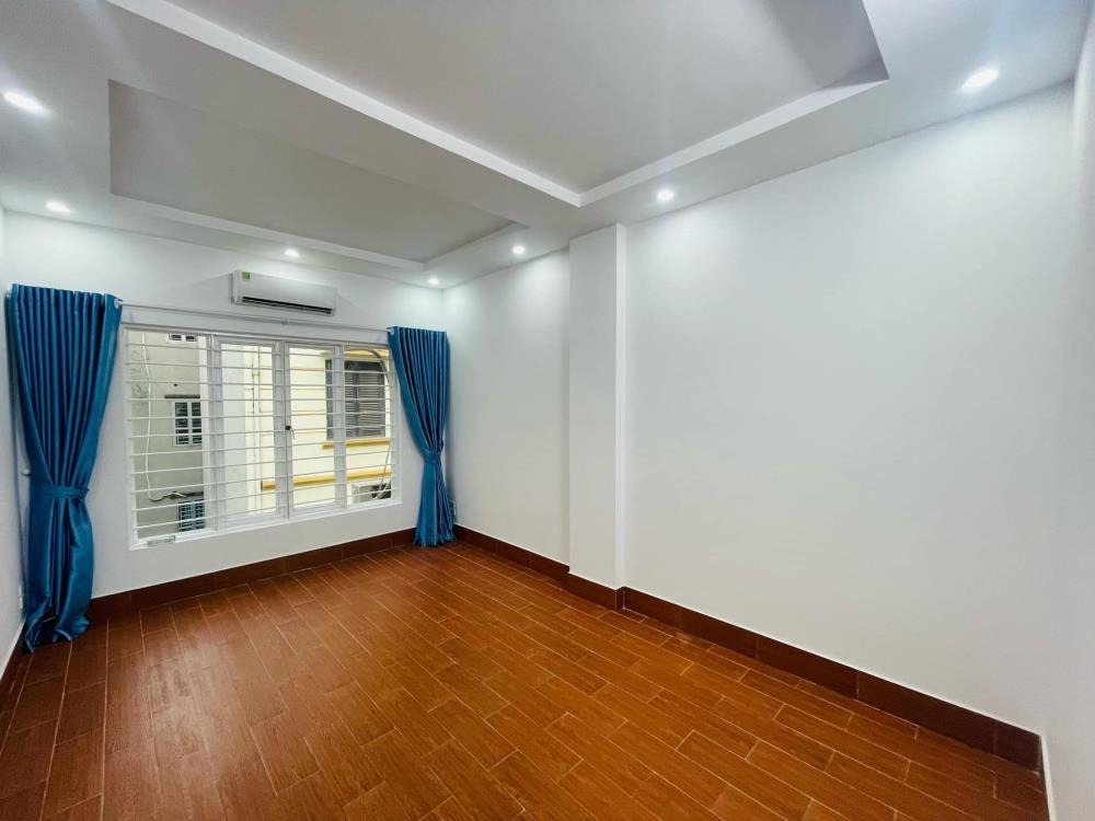 Bùi Xương Trạch Thanh Xuân: Nhà Mới 4 Tầng, 6 Tỷ 650 Triệu - Vị Trí Đắc Địa