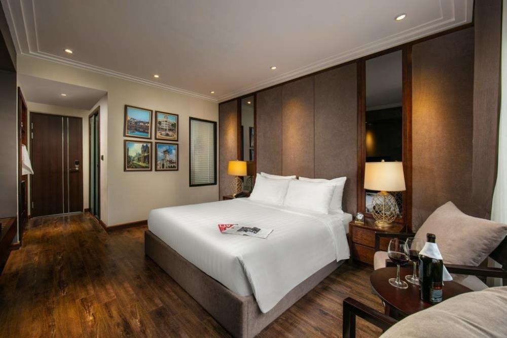 Bán Tòa Nhà 8 Tầng Trần Thái Tông, Cầu Giấy - Vị Trí VIP, Thiết Kế Hiện Đại