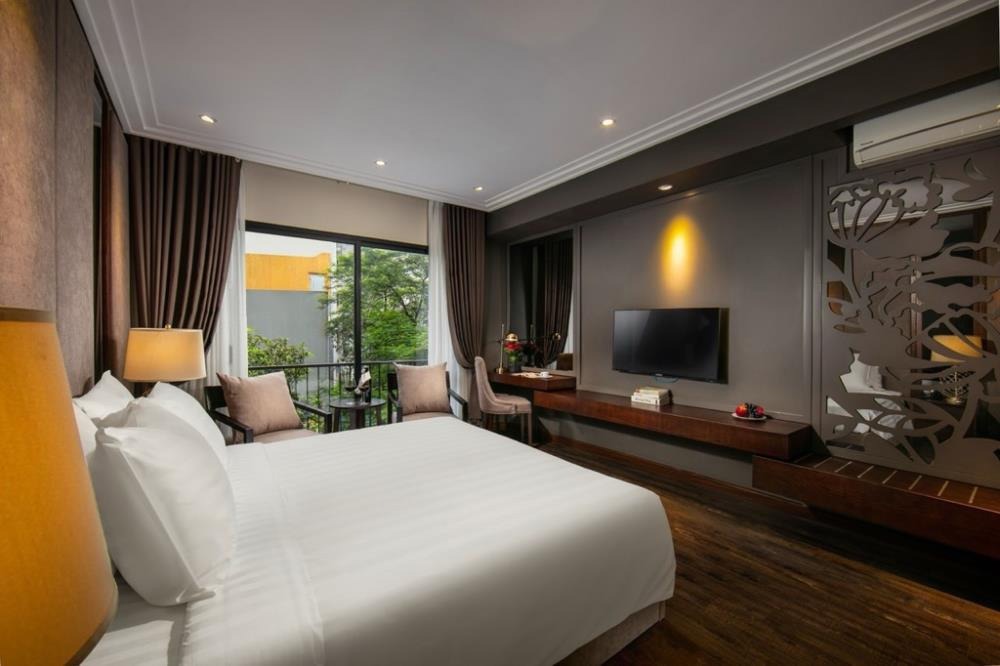 Bán Tòa Nhà 8 Tầng Trần Thái Tông, Cầu Giấy - Vị Trí VIP, Thiết Kế Hiện Đại