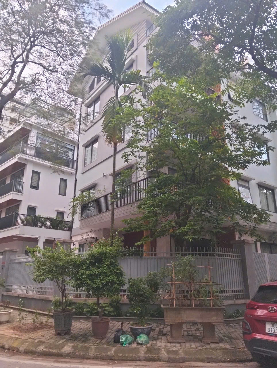 Biệt Thự Đơn Lập Linh Đàm - Lô Góc 230m2, 5 Tầng, Giá 72 Tỷ