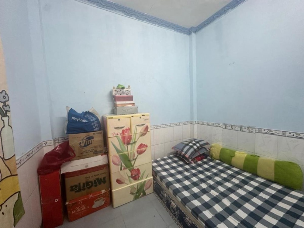 Nhà 2 Tầng Mặt Tiền Quận 12 - Giá 1.x Tỷ - Vị Trí Đắc Lợi