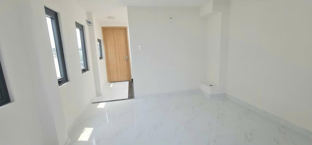 Bán Gấp Nhà Mới Xây Mặt Tiền Lạc Long Quân, Quận 11 - Giá 9.3 Tỷ