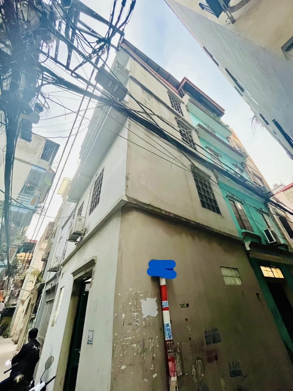 Bán nhà Cổ Nhuế 43m2, 5 tầng, lô góc 2 mặt tiền, giá 7.8 tỷ