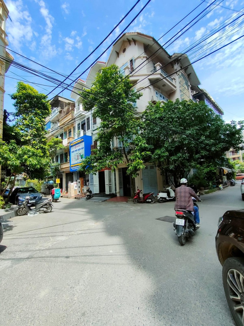 Bán nhà KĐT Văn Phú Hà Đông - Vỉa hè, KD, Cho thuê - 4 Tầng Mới