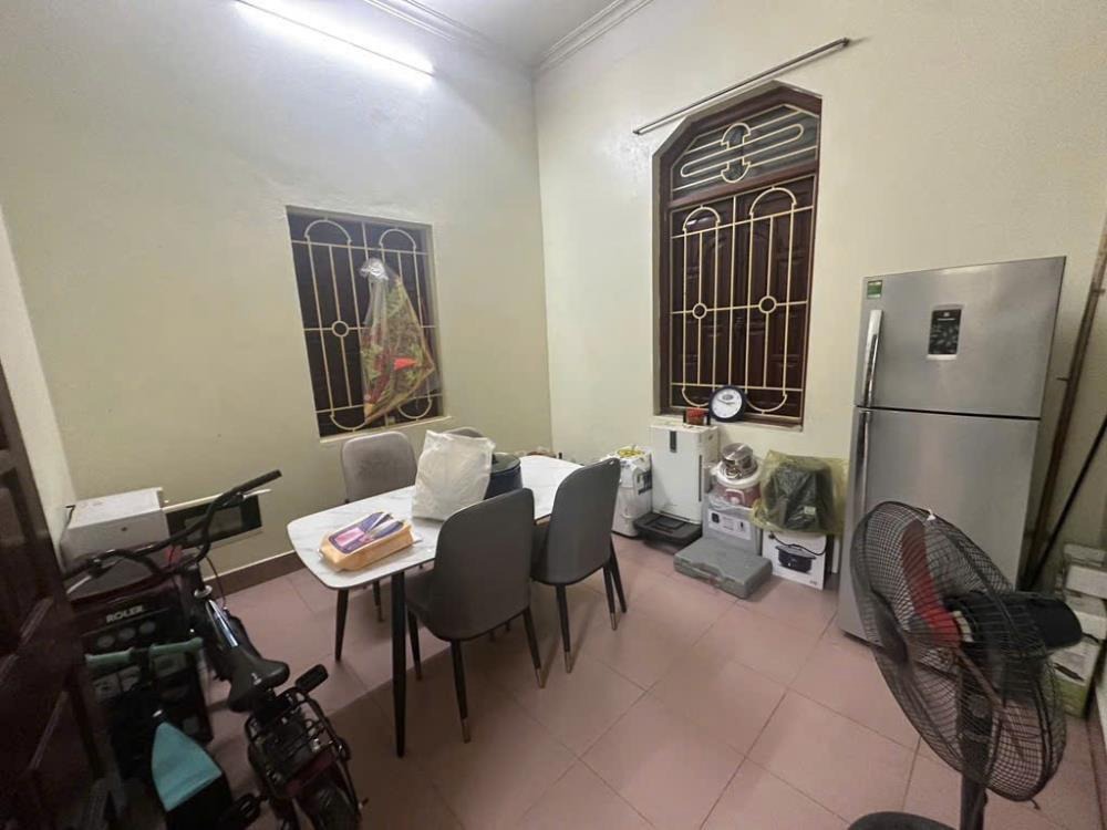 Bán nhà 3 tầng - Lô góc - Đàm Quang Trung - 105m² - Mặt tiền 7.2m - Giá 19.4 tỷ