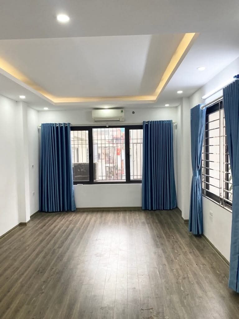Bán nhà 5 tầng, 7 tỷ, 30m2 - Vị trí đẹp, tiện ích đầy đủ