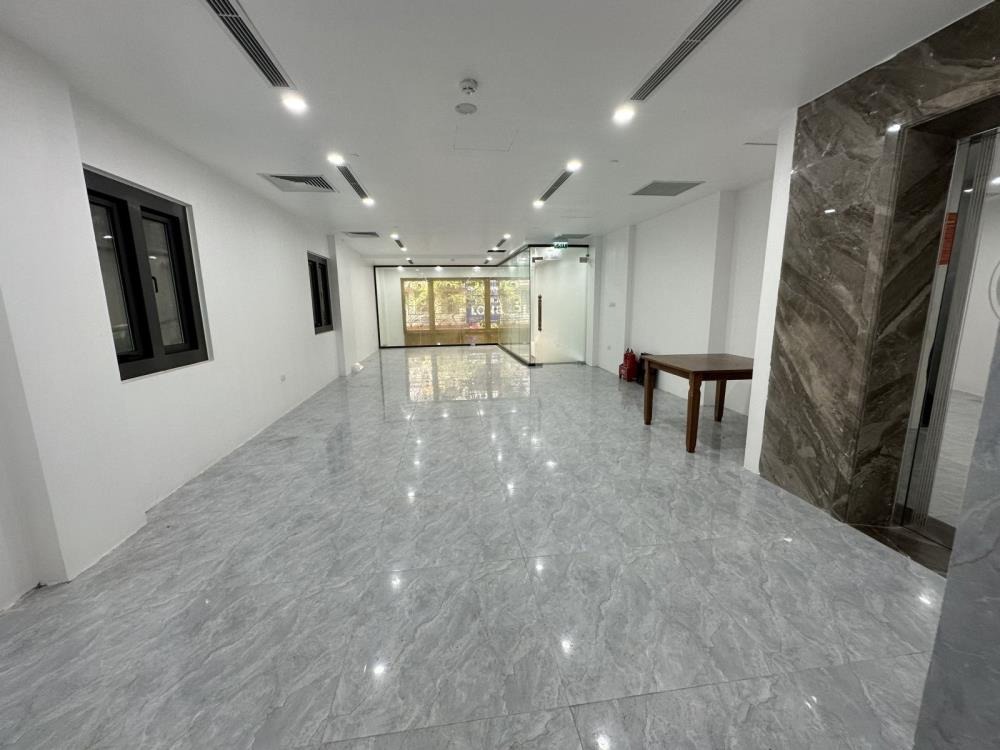Cho Thuê Tầng 1-4 Nhà Phố 7 Tầng - 576 Thụy Khuê, Tây Hồ