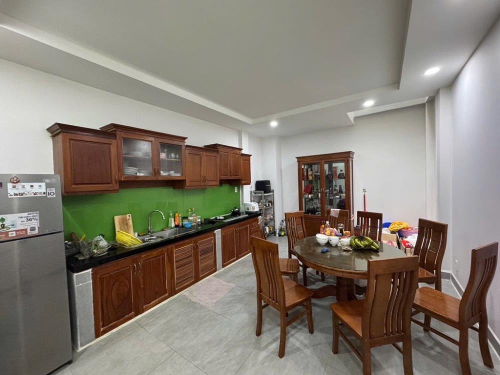 Bán Nhà Mặt Tiền Bàu Cát 5 Tầng Tân Bình - 18.2 Tỷ - Pháp Lý Chuẩn