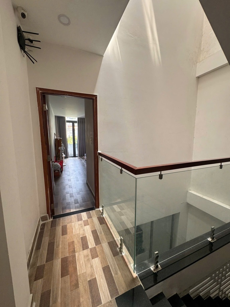 Bán Nhà Mặt Tiền Bàu Cát 5 Tầng Tân Bình - 18.2 Tỷ - Pháp Lý Chuẩn