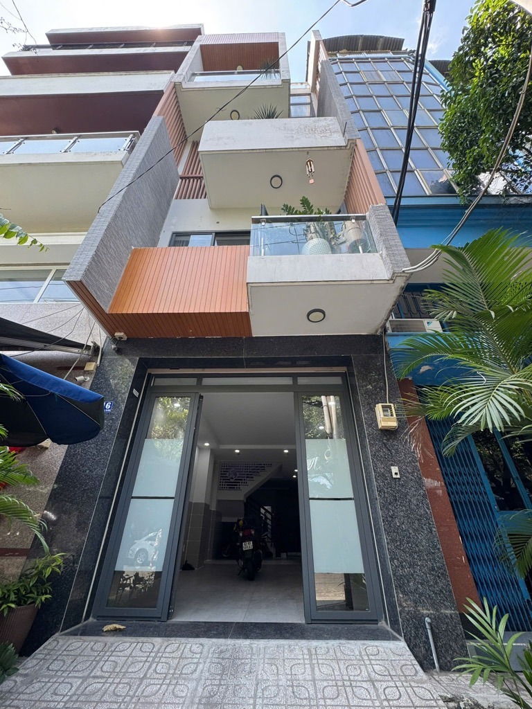Bán Nhà Mặt Tiền Bàu Cát 5 Tầng Tân Bình - 18.2 Tỷ - Pháp Lý Chuẩn