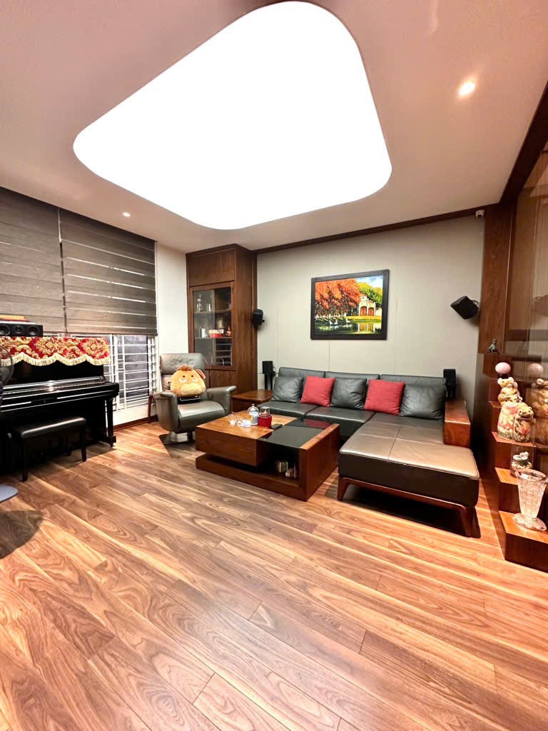 Siêu phẩm La Dương: Penthouse 5 tầng, Thang máy, 50m² - 9 Tỷ