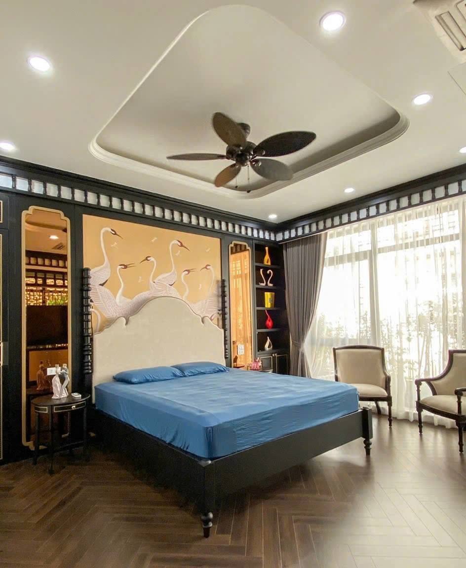 Bán nhà Tây Hồ: 5 tầng, Mặt tiền 9m, Giá 35 tỷ - Vị trí đẹp, Pháp lý rõ ràng