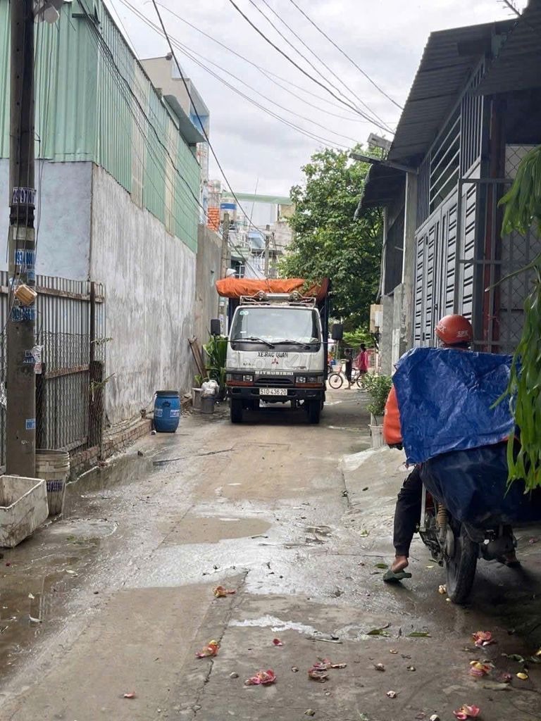 Bán nhà 1 trệt 1 lầu 64m2 Tân Xuân, Hóc Môn - Giá Tốt, SHR