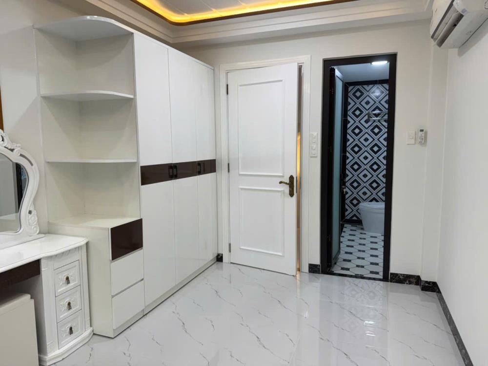 Bán Nhà Phố Phú Nhuận 3 Tầng, Thích Quảng Đức - 6.5 Tỷ